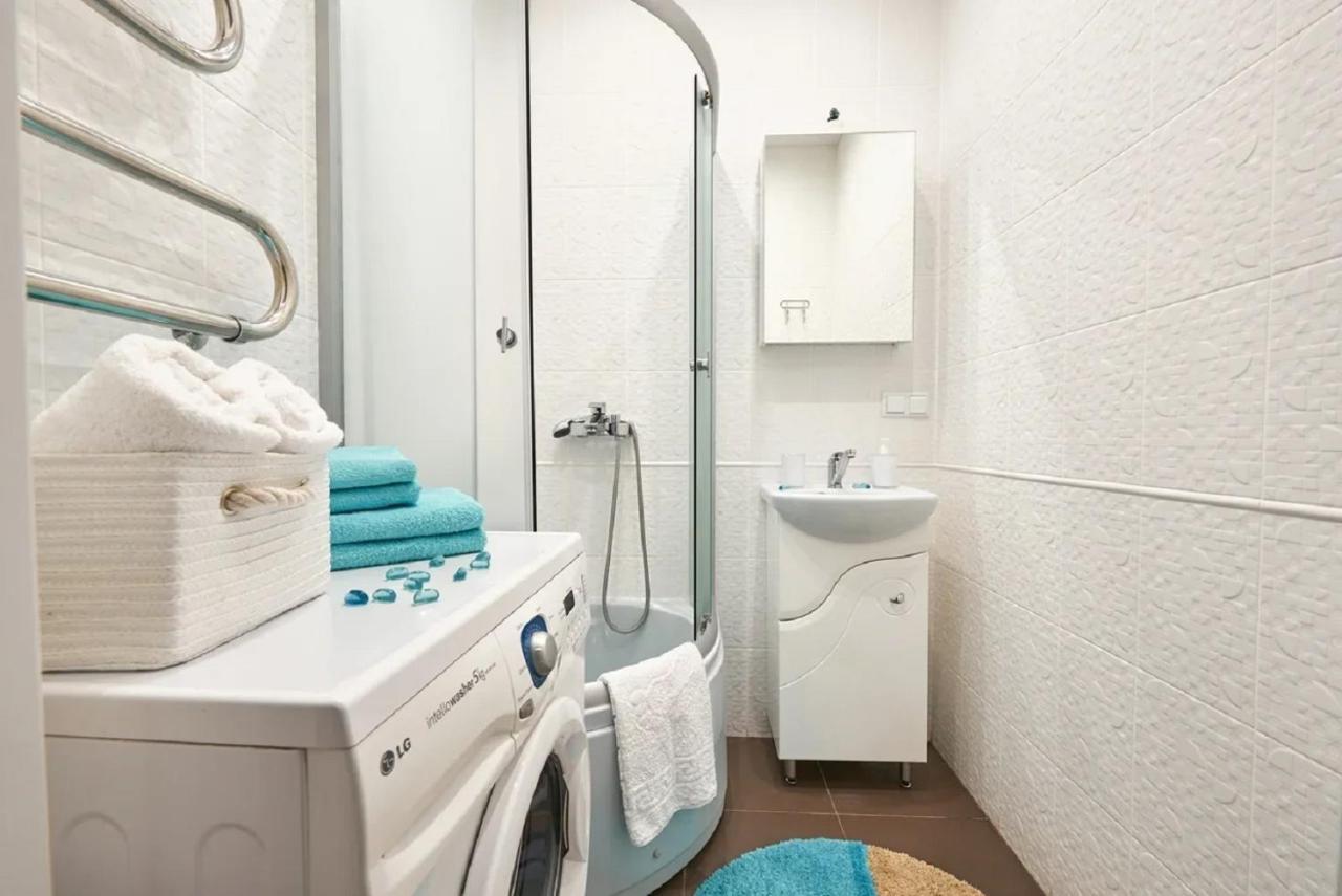 Paulmarie Apartments On Prs. Mira 25B Mahiljow Buitenkant foto